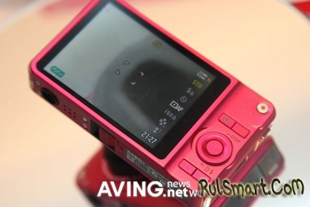 Casio Hello Kitty – розовая и блестящая фотокамера