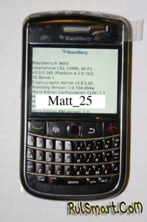 фото смартфона BlackBerry Essex 9650 с маркировкой Sprint