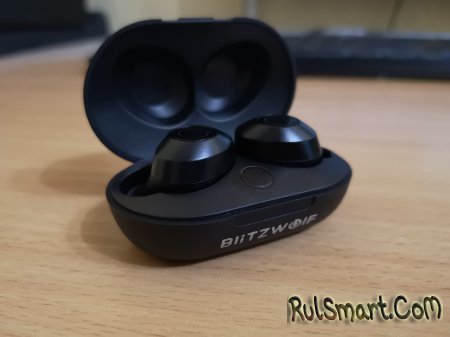 BlitzWolf BW-FYE5: компактные беспроводные наушники с Bluetooth 5.0